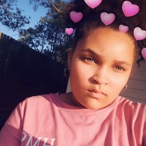 Meet your Posher, Amiya